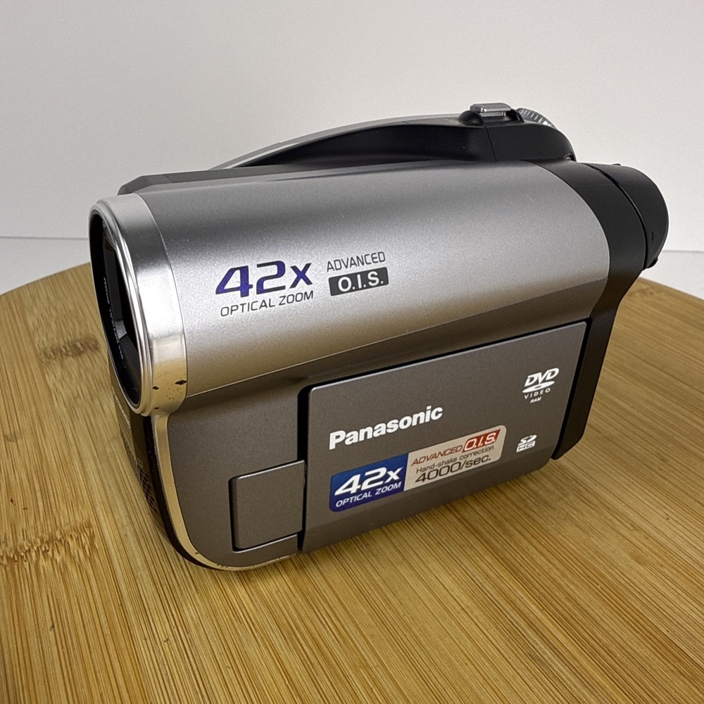 Panasonic Digital Video DVD Camcorder Camera VDR-D50P‎ Untested